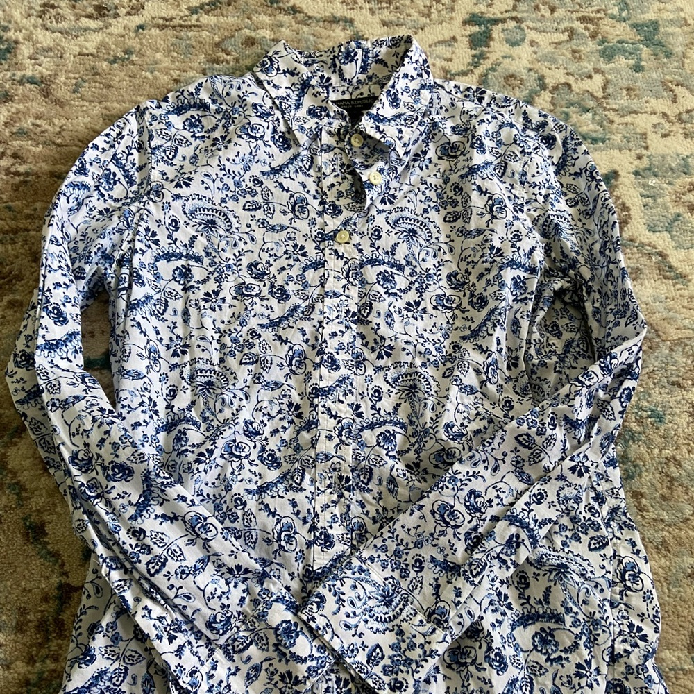 Banana Republic button up